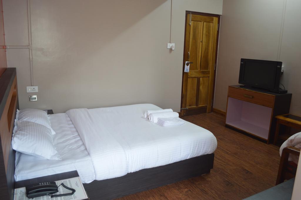 Orange Homestay Shillong Zewnętrze zdjęcie