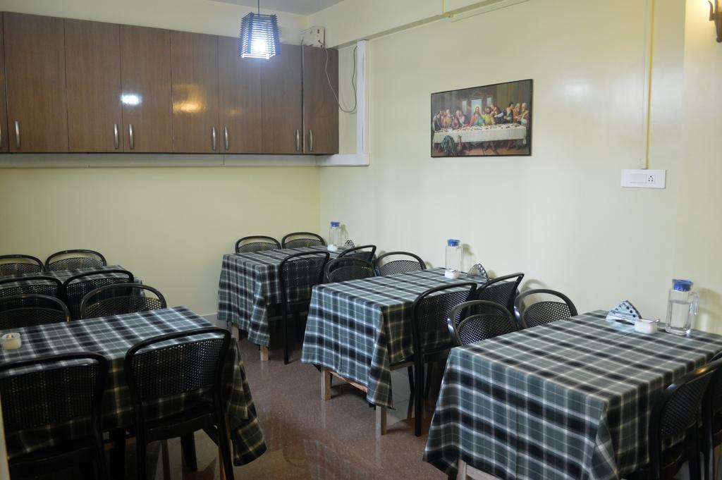 Orange Homestay Shillong Zewnętrze zdjęcie