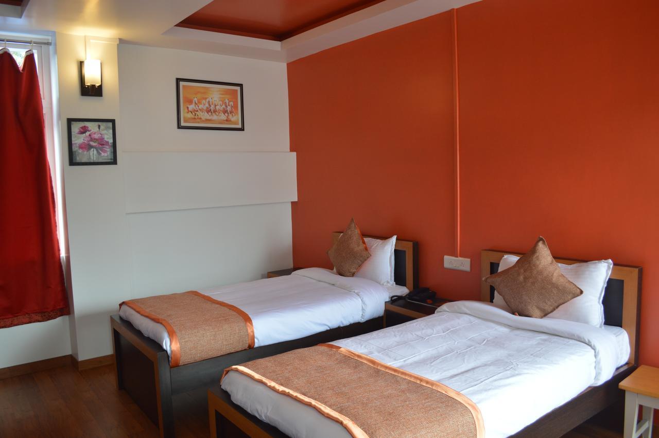 Orange Homestay Shillong Zewnętrze zdjęcie