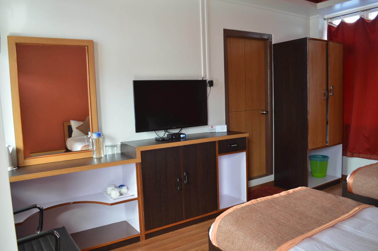 Orange Homestay Shillong Zewnętrze zdjęcie
