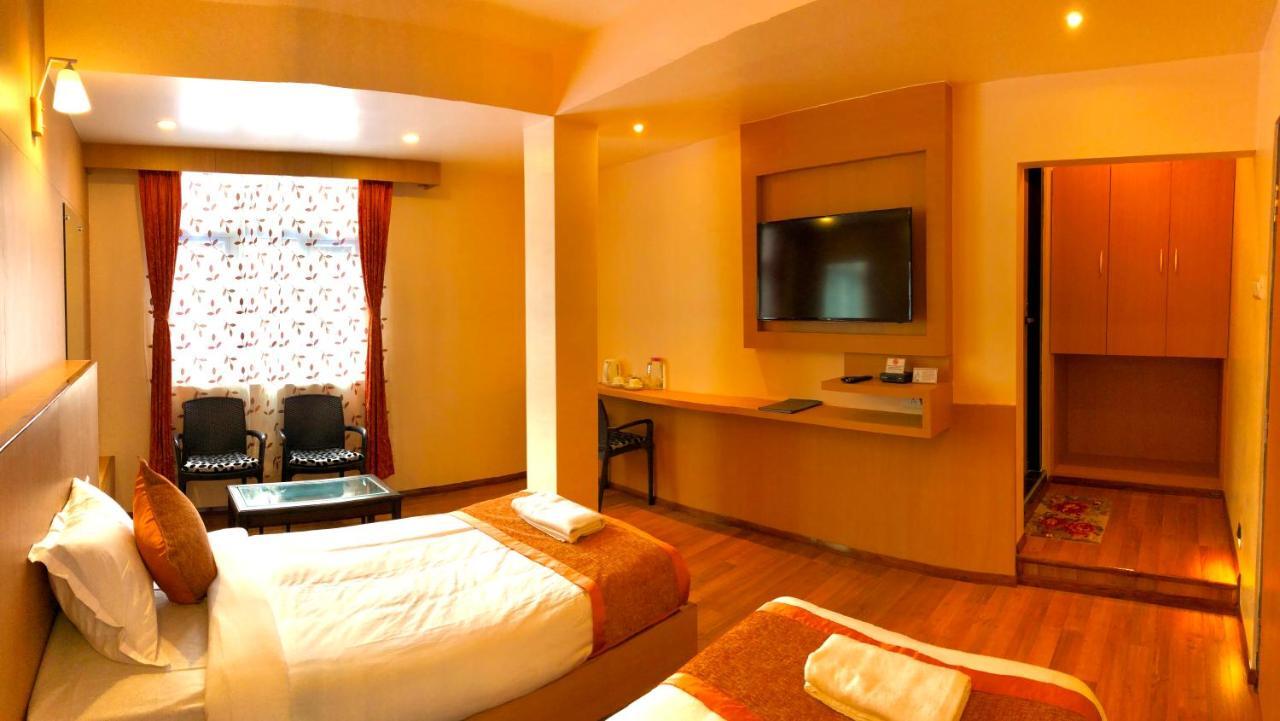 Orange Homestay Shillong Zewnętrze zdjęcie